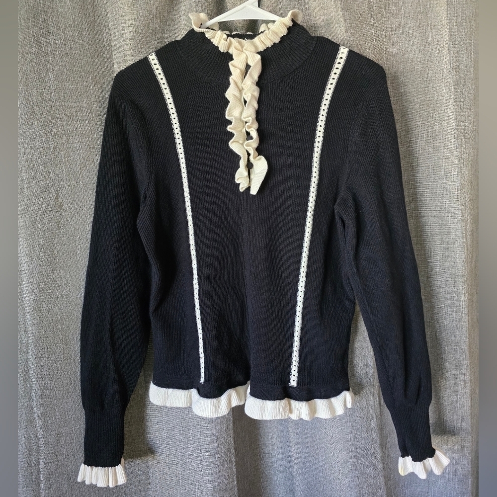 CAbi Womens Black Ribbed Ivory Ruffle Collar Adorn Sweater Knit Top Size M